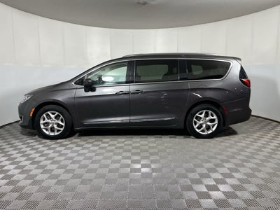 2019 Chrysler Pacifica Touring L Plus