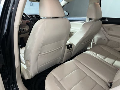 2014 Volkswagen Jetta TDI w/Sunroof & Nav