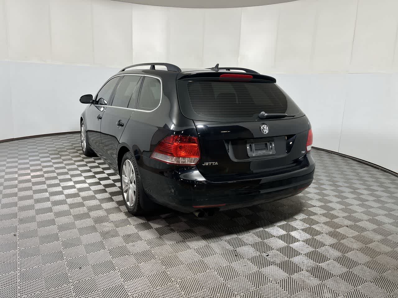 2014 Volkswagen Jetta TDI w/Sunroof & Nav
