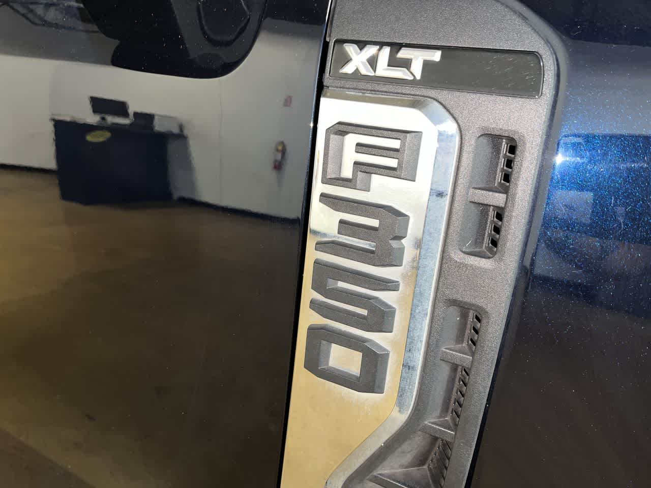 2025 Ford Super Duty F-350 DRW Pickup XLT
