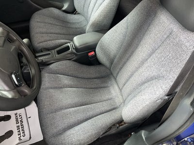2004 Chevrolet Cavalier Base