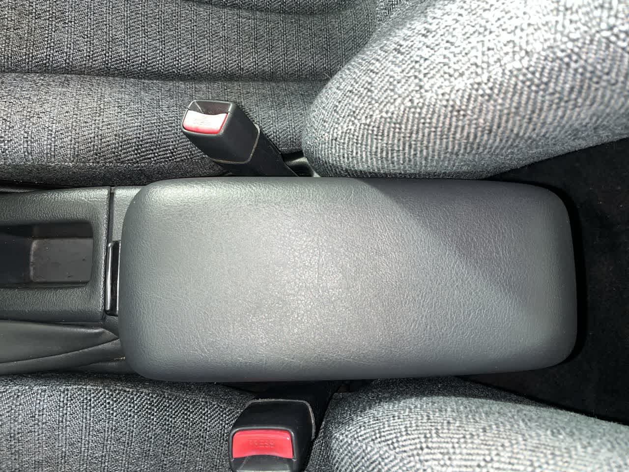 2004 Chevrolet Cavalier Base
