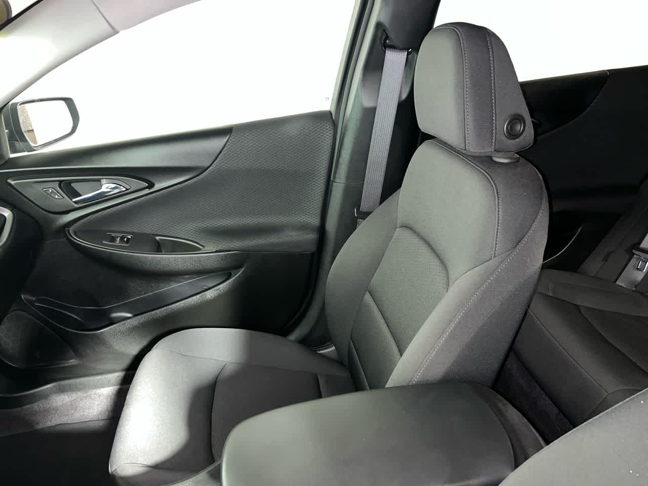 2021 Chevrolet Malibu LS