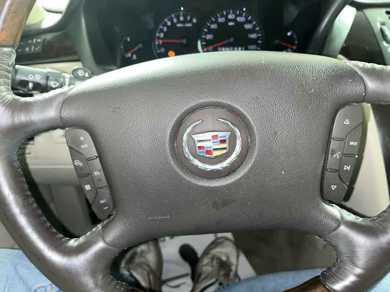 2008 Cadillac DTS w/1SD