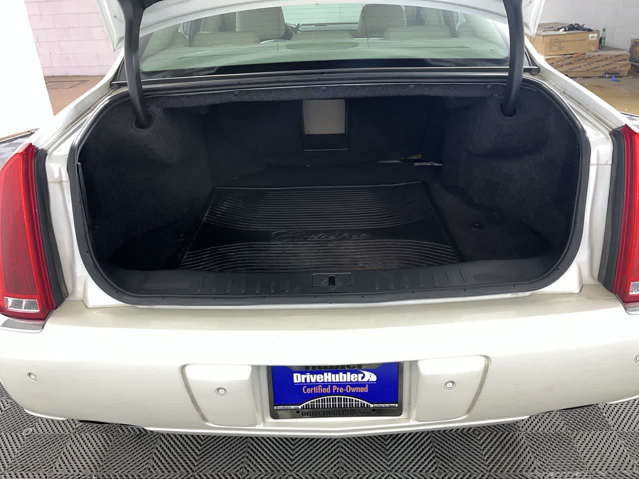 2008 Cadillac DTS w/1SD