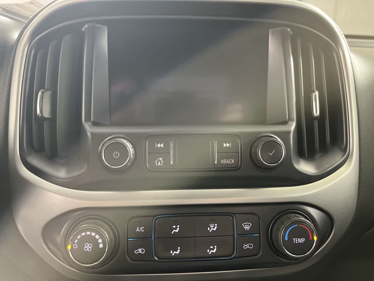 2022 Chevrolet Colorado 2WD LT