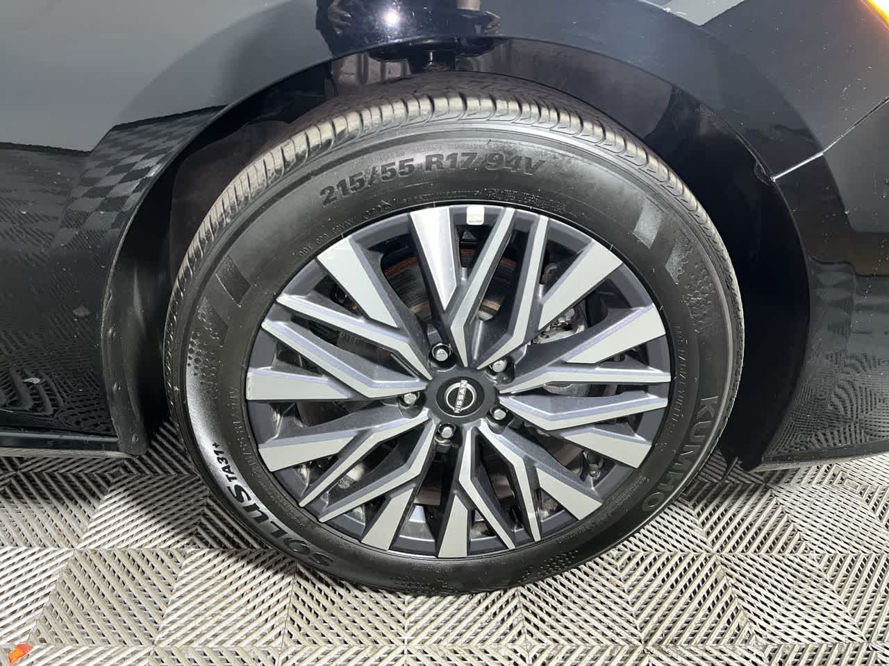 2025 Nissan Altima SV