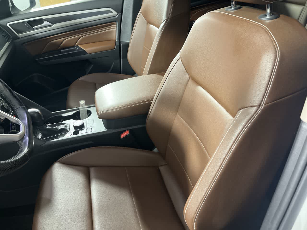 2021 Volkswagen Atlas 3.6L V6 SE w/Technology R-Line