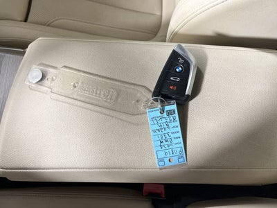 2025 BMW 330i 330i