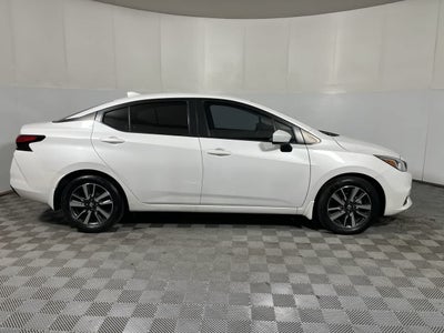 2022 Nissan Versa SV