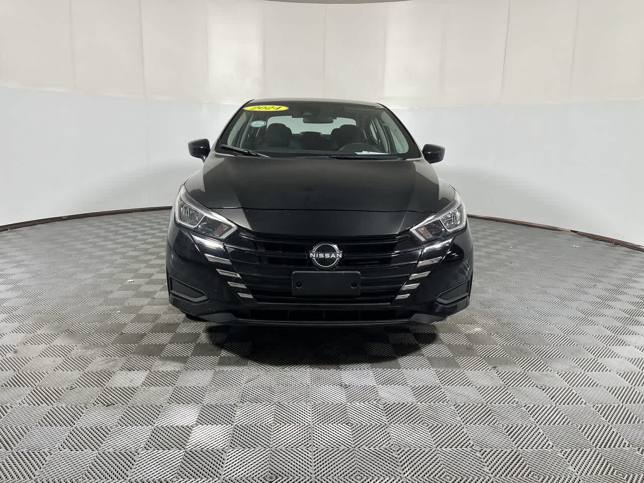 2024 Nissan Versa SV