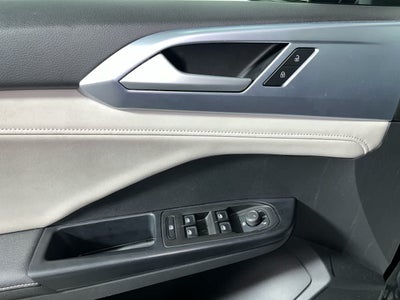 2025 Volkswagen Taos SE