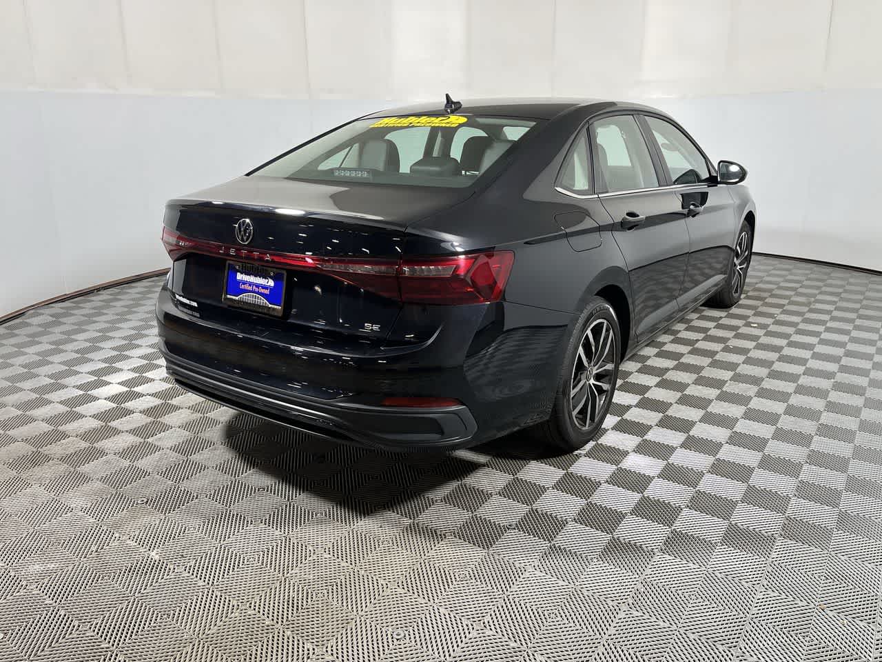2025 Volkswagen Jetta SE