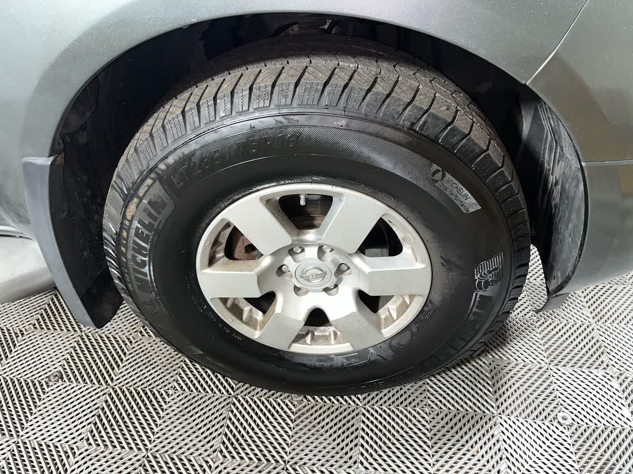 2005 Nissan Pathfinder SE Off Road