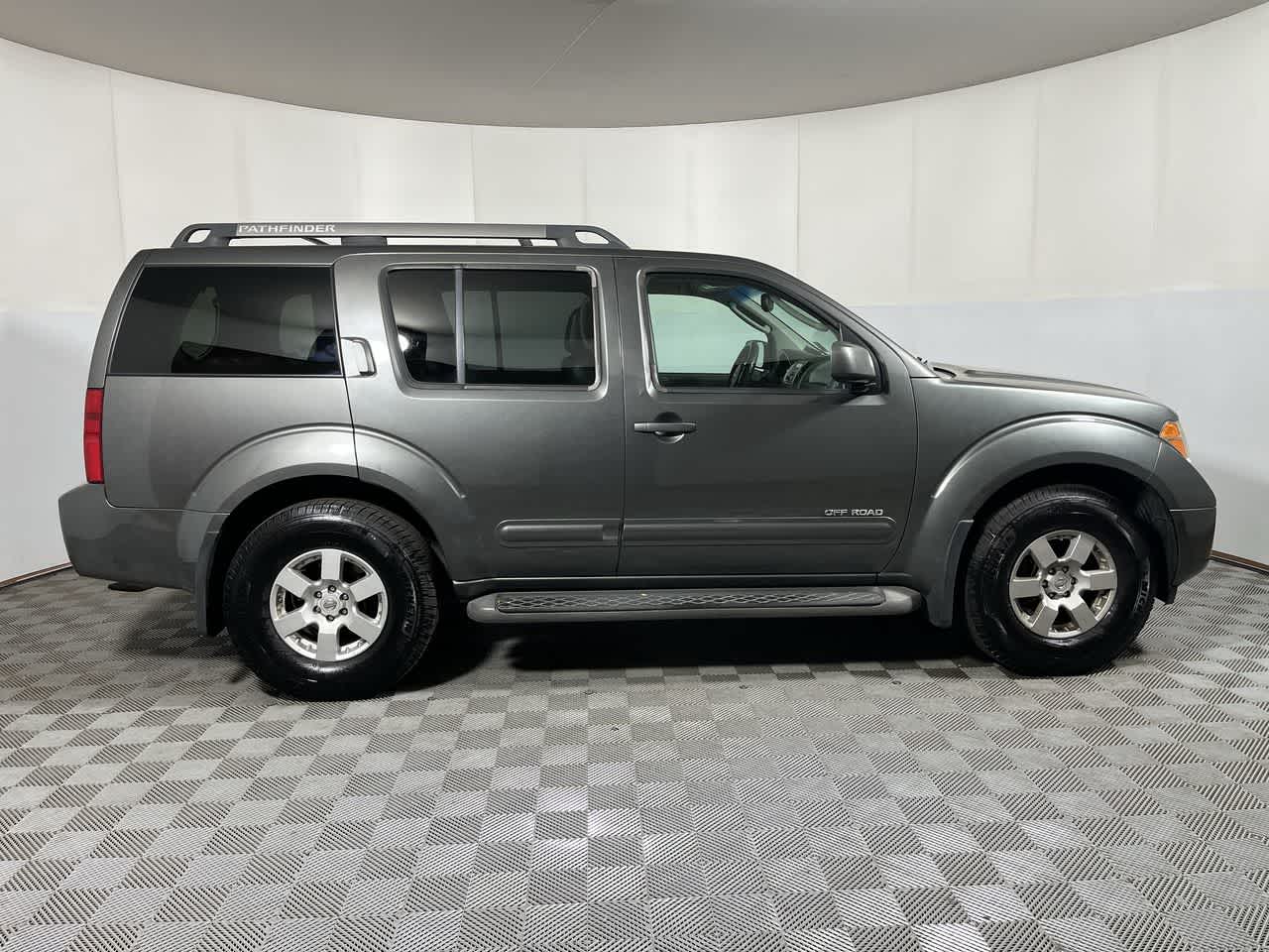 2005 Nissan Pathfinder SE Off Road