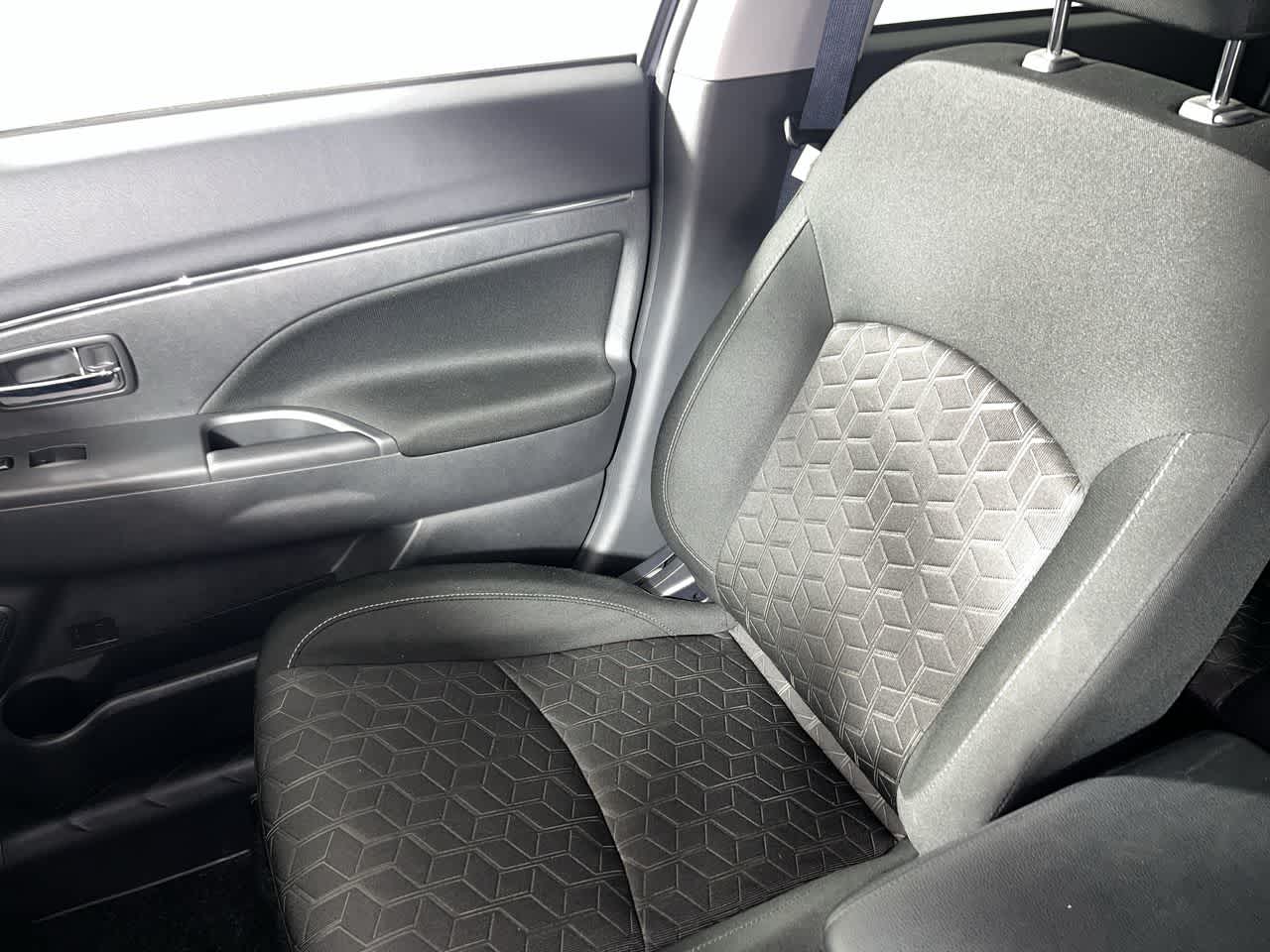 2025 Mitsubishi Outlander Sport ES