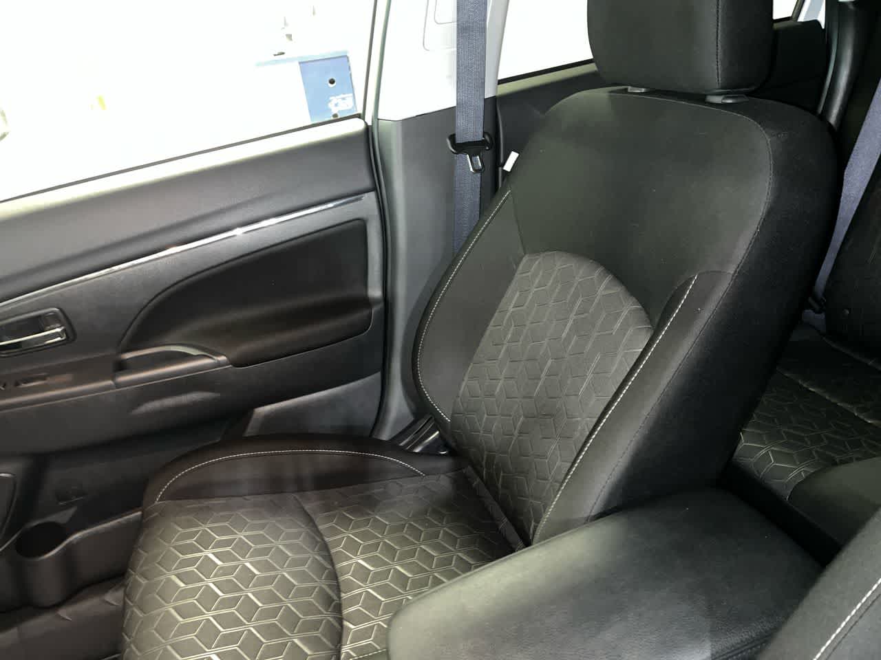 2025 Mitsubishi Outlander Sport ES