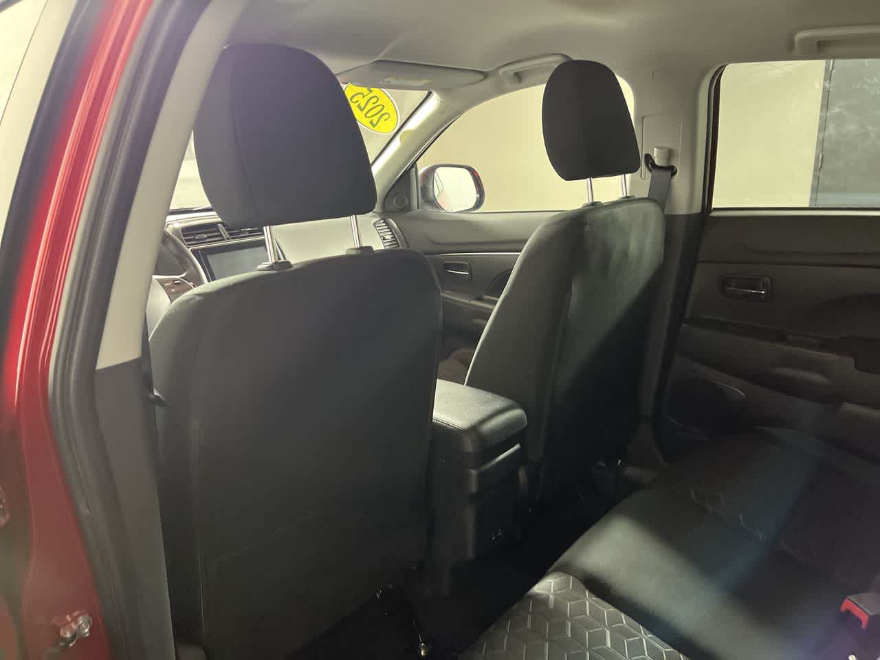 2025 Mitsubishi Outlander Sport LE