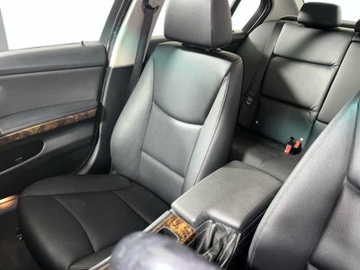 2006 BMW 325i 325i