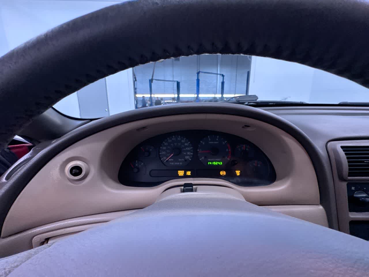 2003 Ford Mustang Deluxe