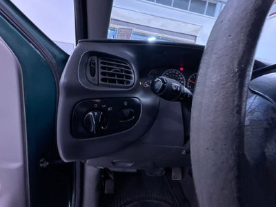 2000 Ford F-150 Work Series XL