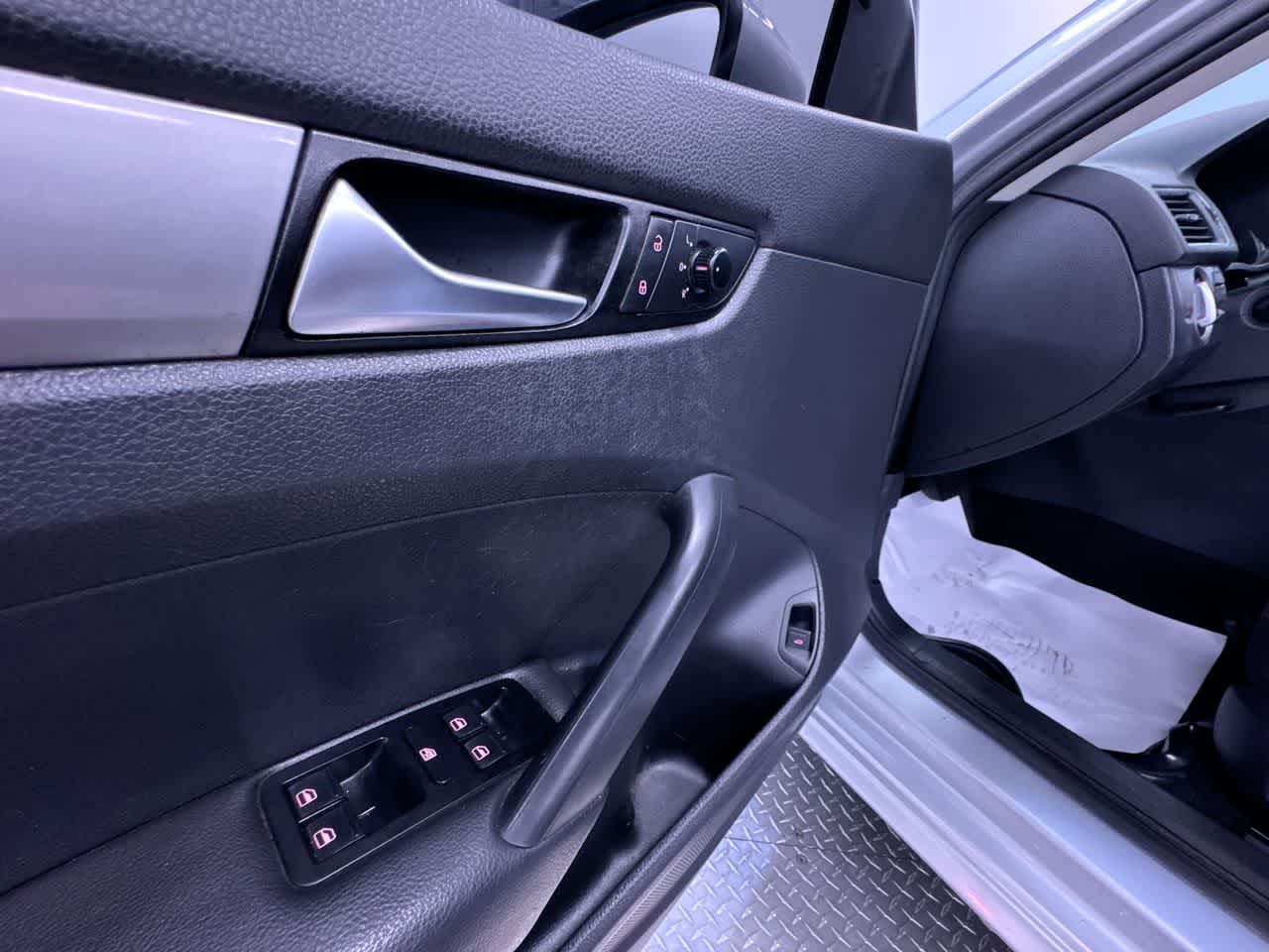2012 Volkswagen Passat S