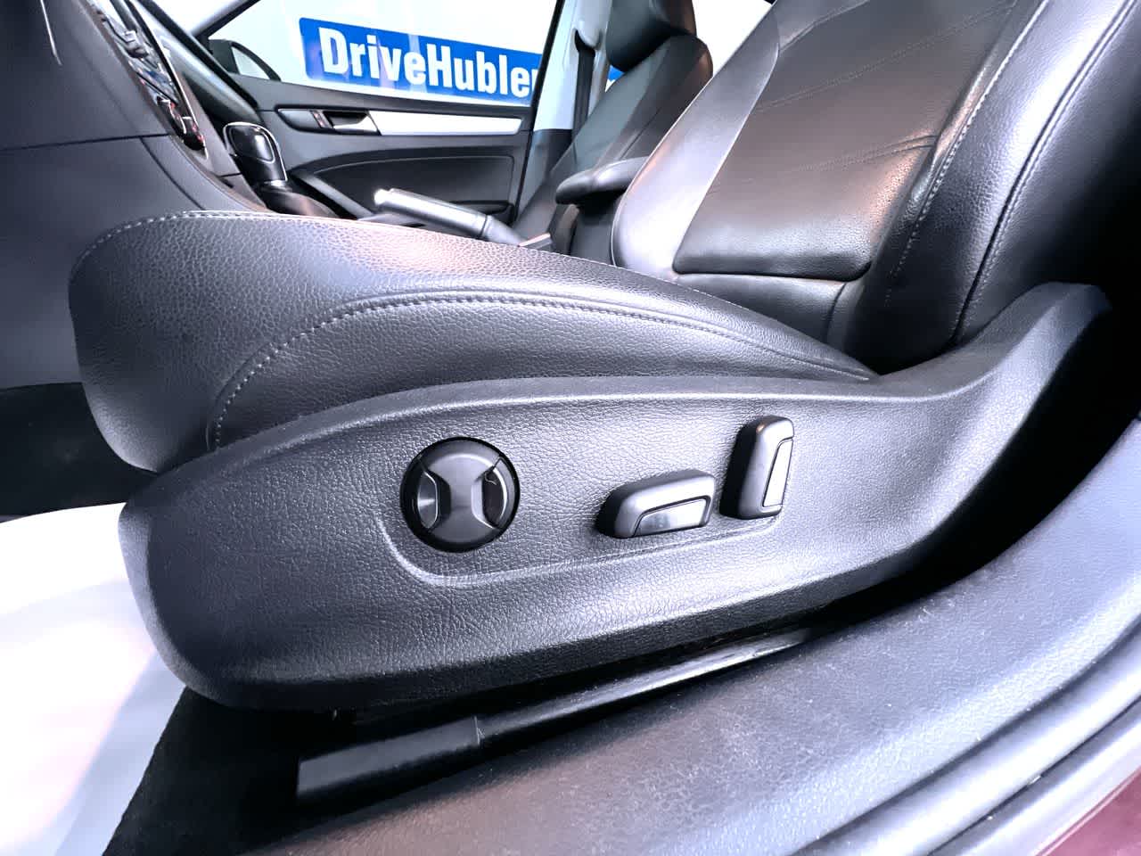 2013 Volkswagen Passat TDI SE w/Sunroof