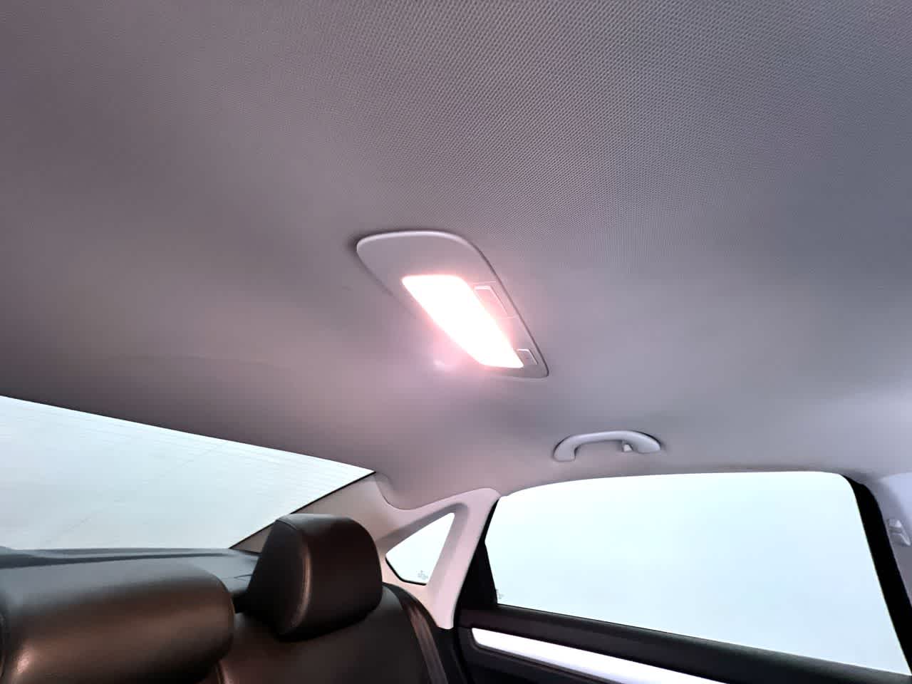 2013 Volkswagen Passat TDI SE w/Sunroof