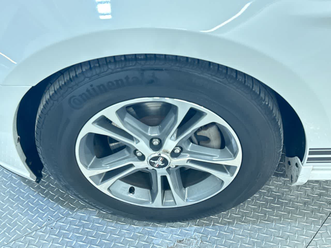 2014 Ford Mustang V6 Premium