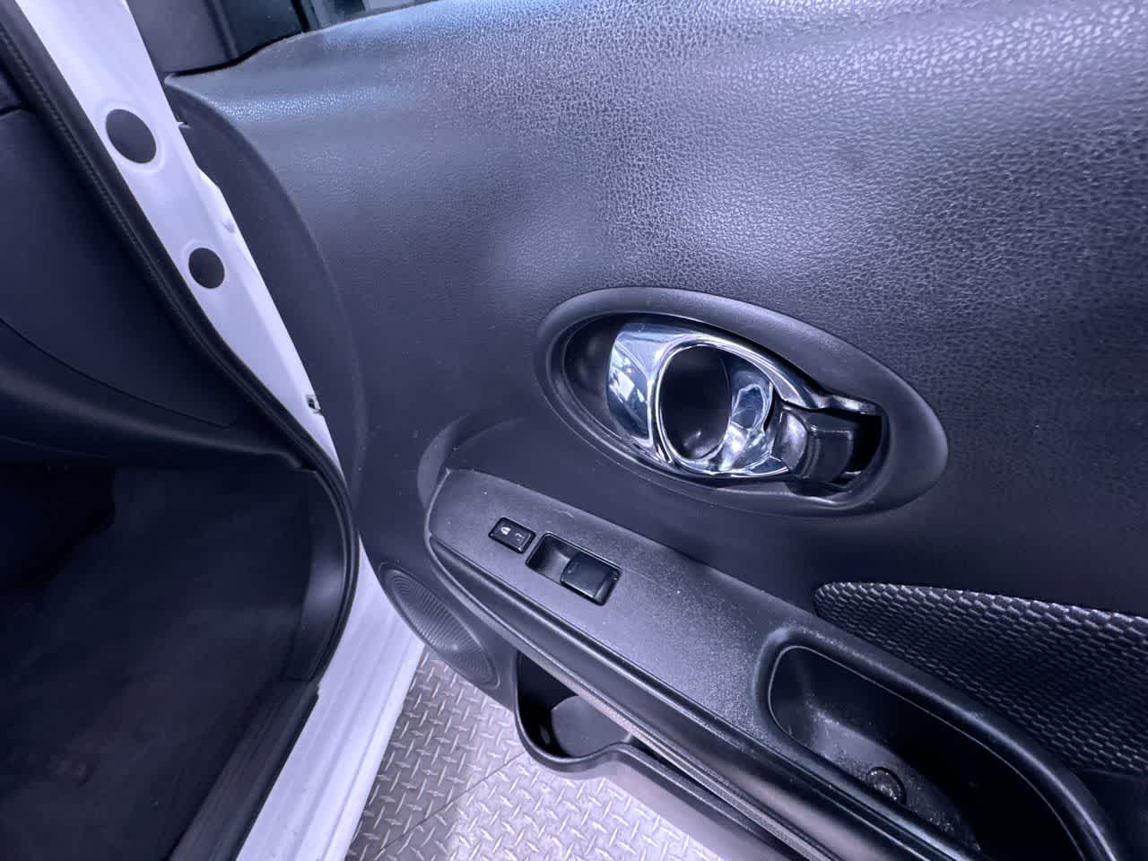 2018 Nissan Versa SV