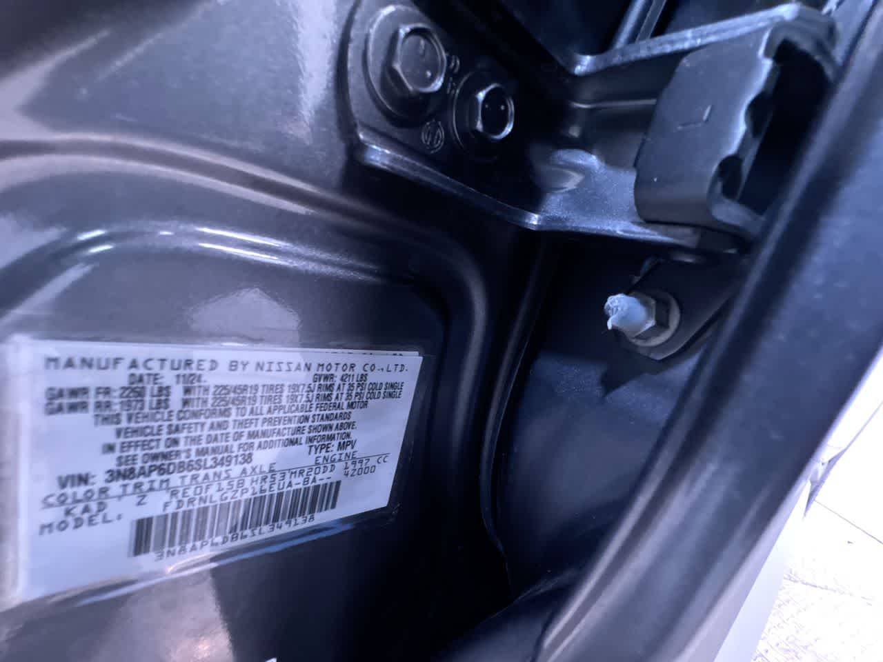 2025 Nissan Kicks SR