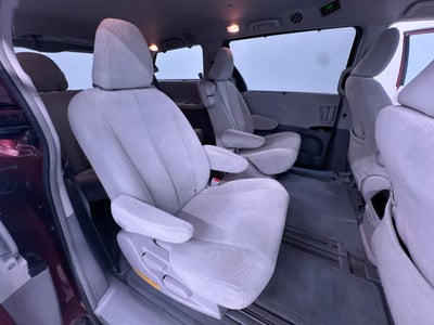 2014 Toyota Sienna LE