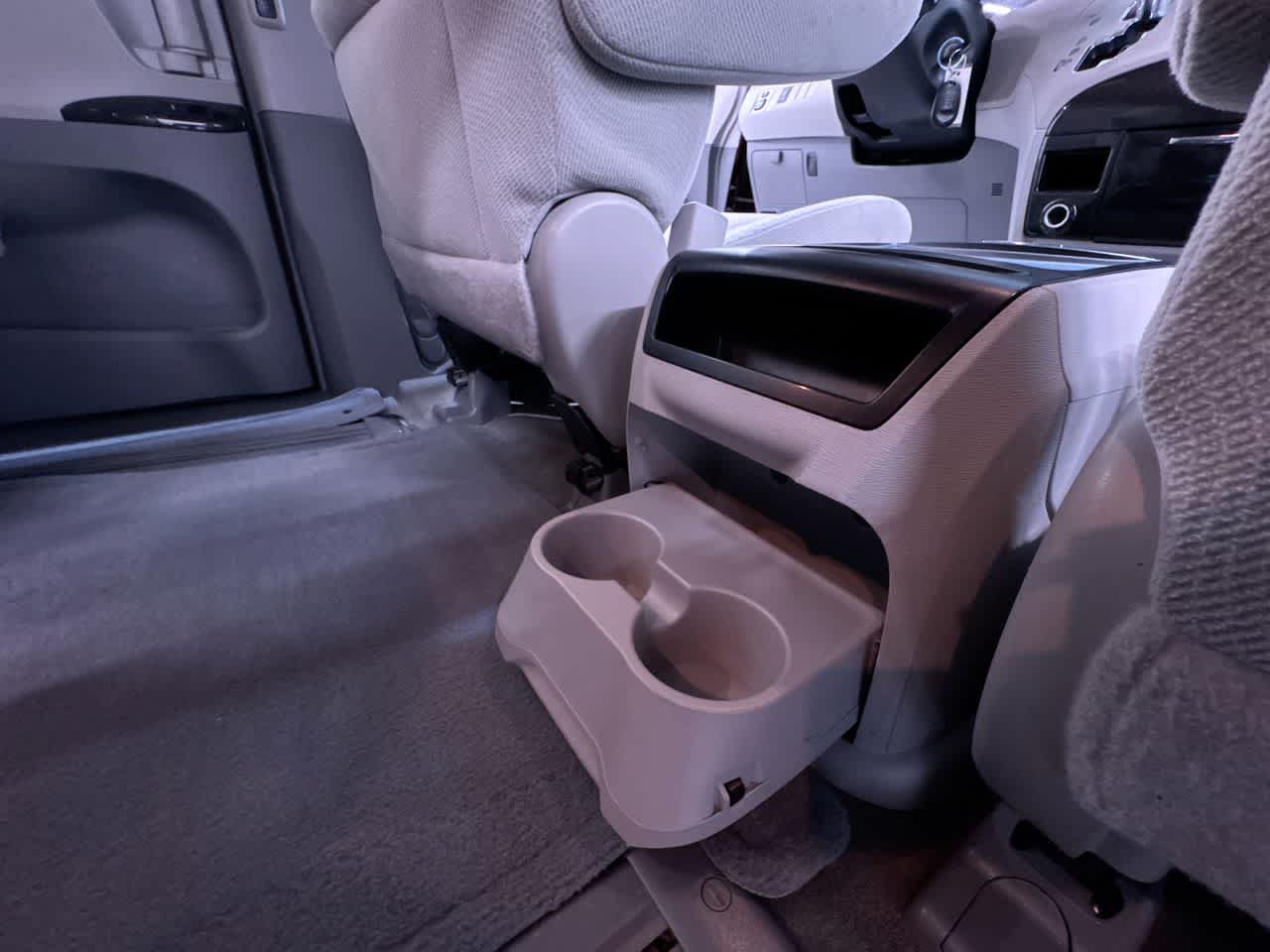 2014 Toyota Sienna LE