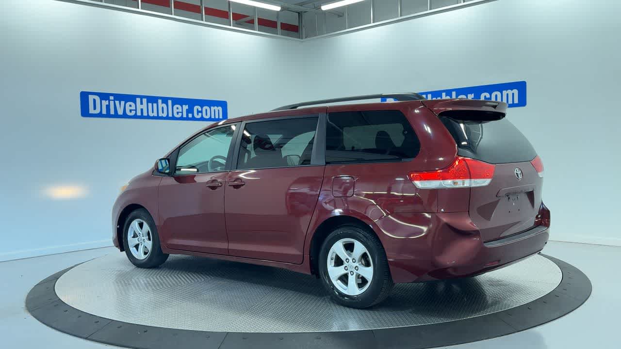2014 Toyota Sienna LE