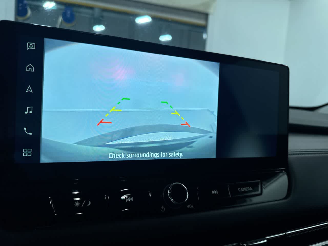 2025 Mitsubishi Outlander ES