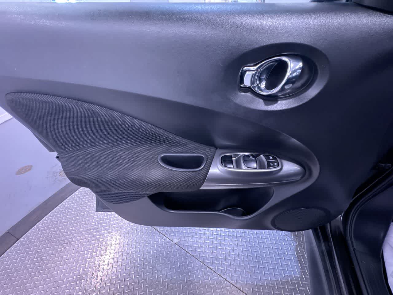 2011 Nissan JUKE S