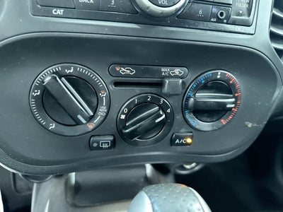 2011 Nissan JUKE S
