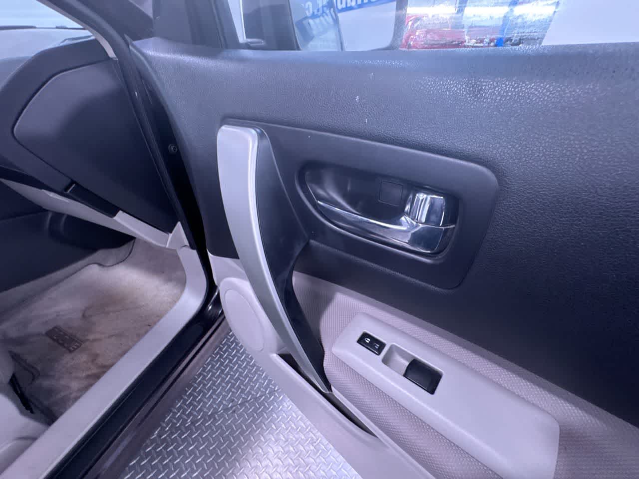 2012 Nissan Rogue SV