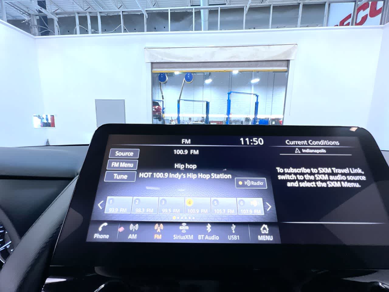 2022 Nissan Armada SL