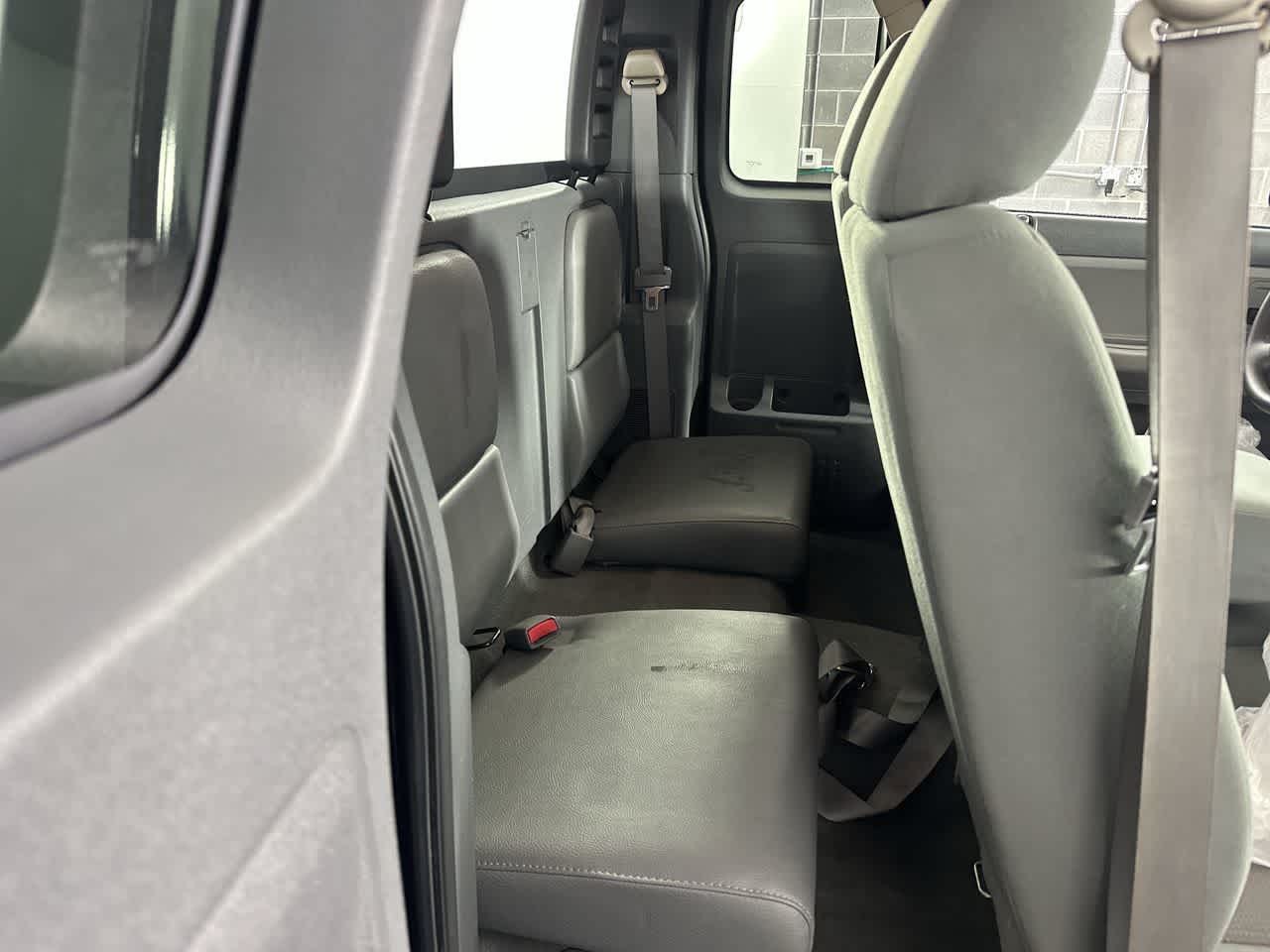 2005 Dodge Dakota ST