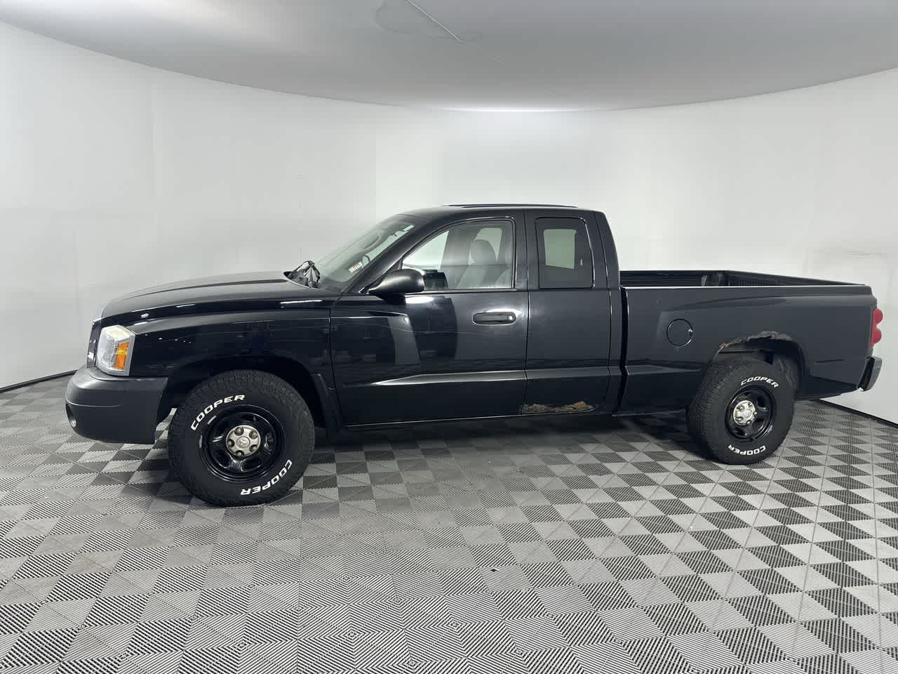 2005 Dodge Dakota ST