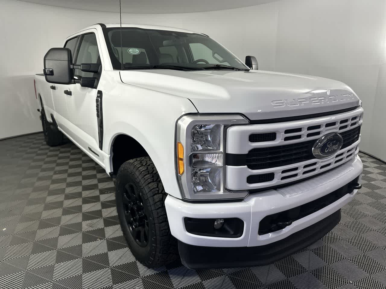 2023 Ford Super Duty F-250 SRW XLT
