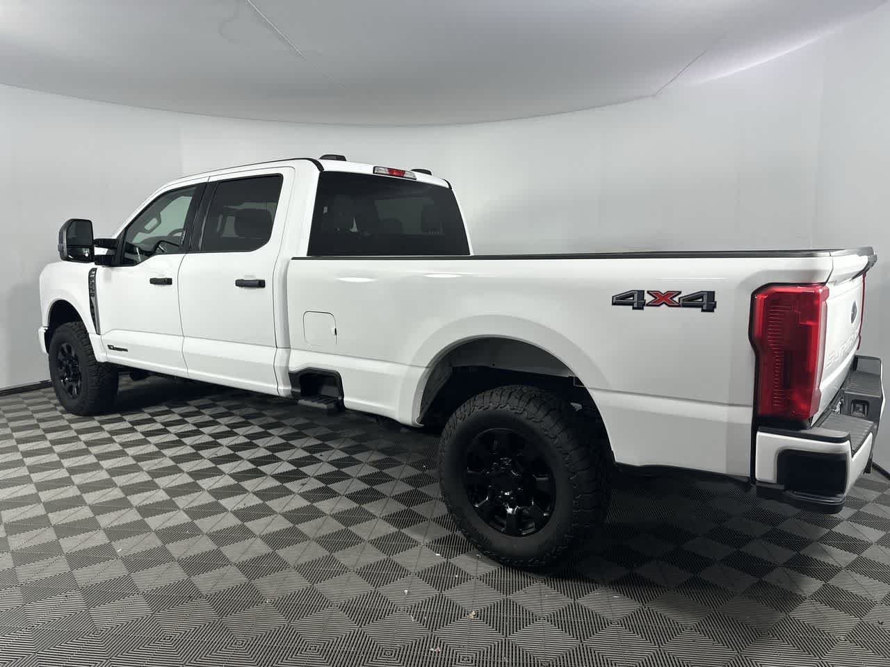 2023 Ford Super Duty F-250 SRW XLT