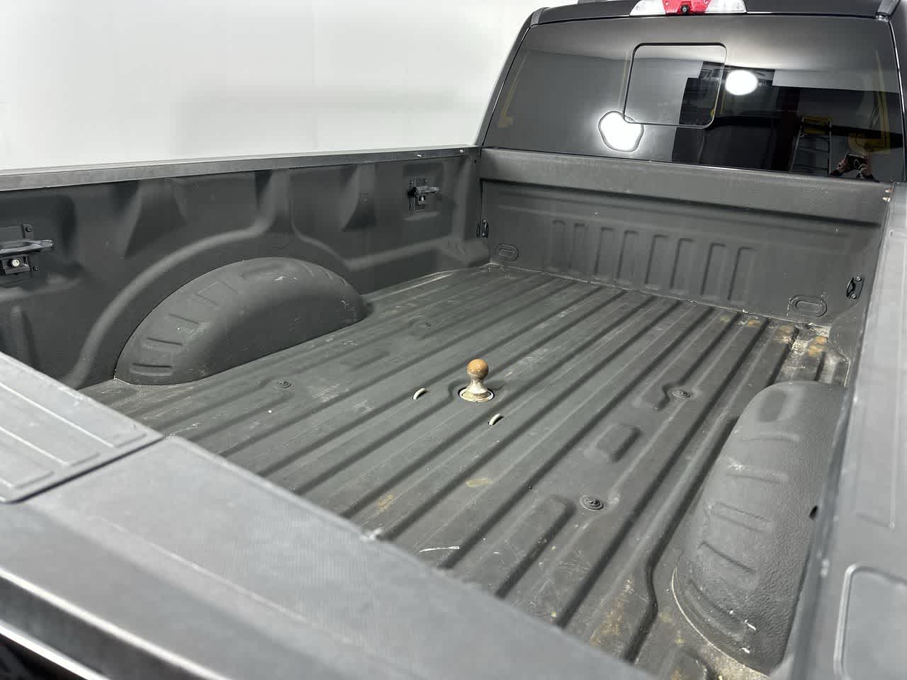 2022 Ford Super Duty F-350 DRW Platinum