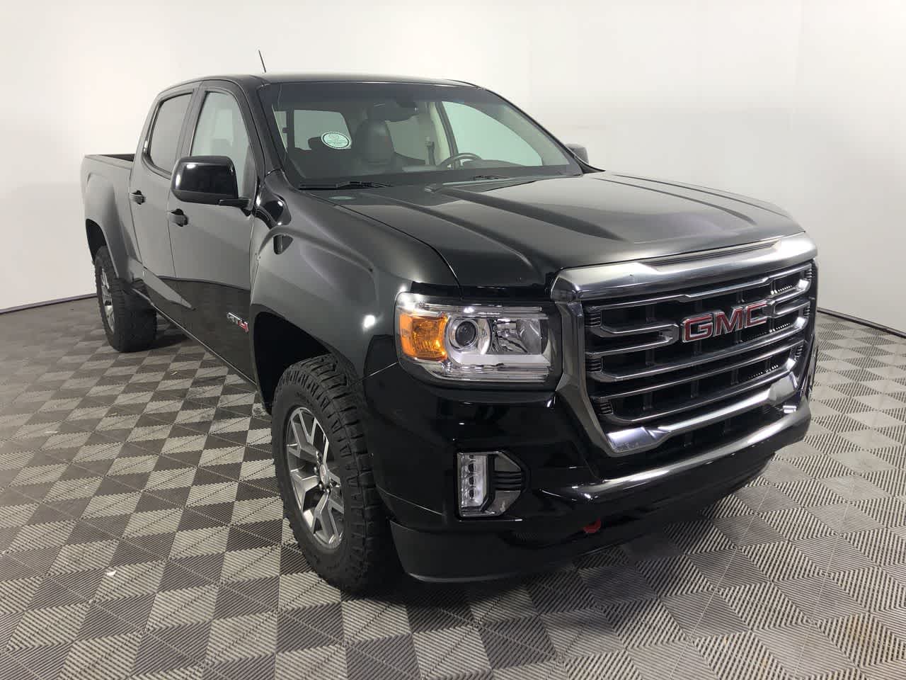 2022 GMC Canyon 4WD AT4 w/Cloth