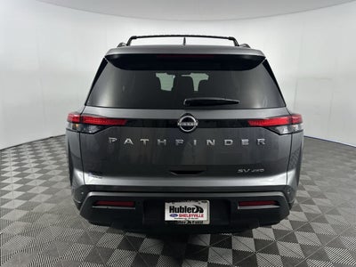 2024 Nissan Pathfinder SV
