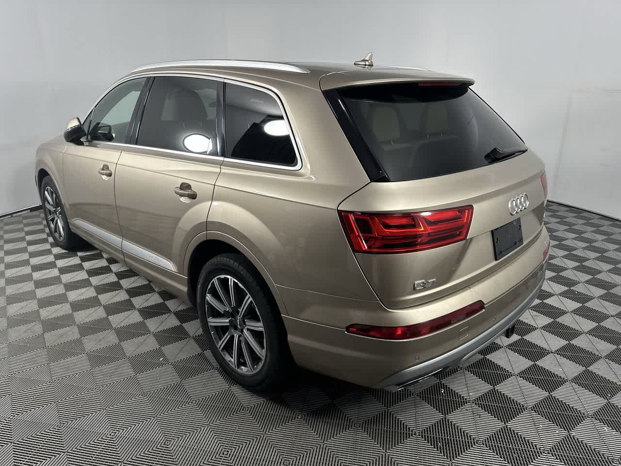 2018 Audi Q7 Premium Plus